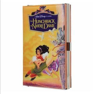 NWT OH MY DISNEY Hunchback of Notre Dame Clutch
